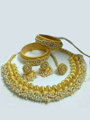 Rajj Boutique | 9733 Tecumseh Rd E, Windsor, ON N8R 1A5, Canada | Phone: (519) 980-1199