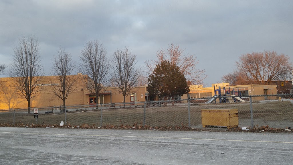 Saint Alfred Catholic Elementary School | 280 Vine St, St. Catharines, ON L2M 4T3, Canada | Phone: (905) 934-9922