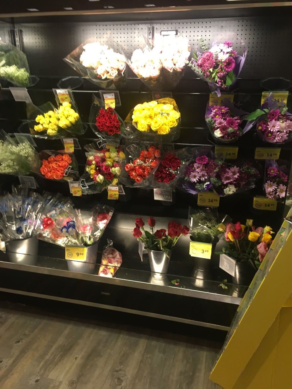 Safeway Saddle Ridge | 850 Saddletowne Cir NE, Calgary, AB T3J 0H5, Canada | Phone: (403) 293-0915