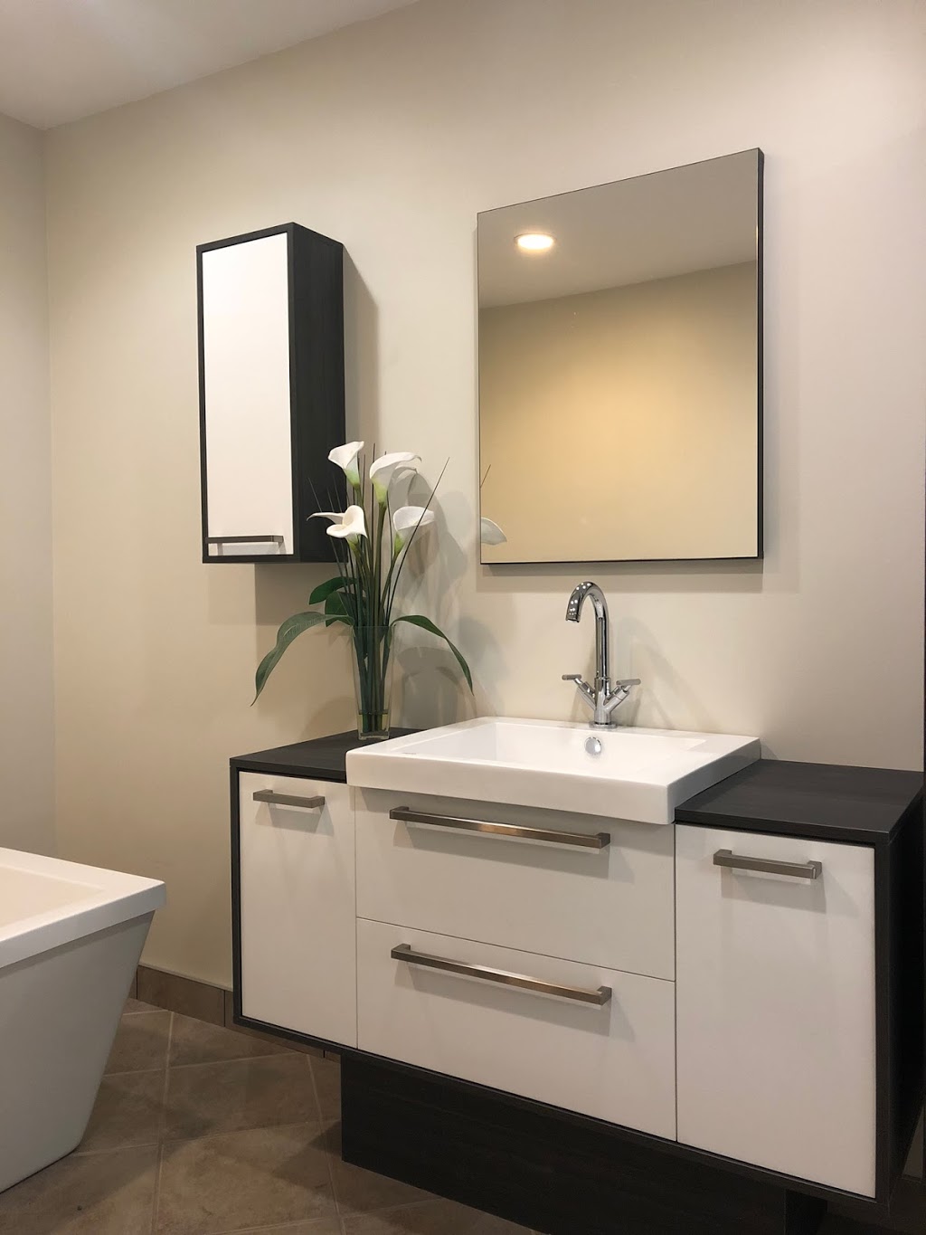 Bains Tourbillons Montval | 2172 Montée Gagnon, Blainville, QC J7E 4H5, Canada | Phone: (450) 963-5888