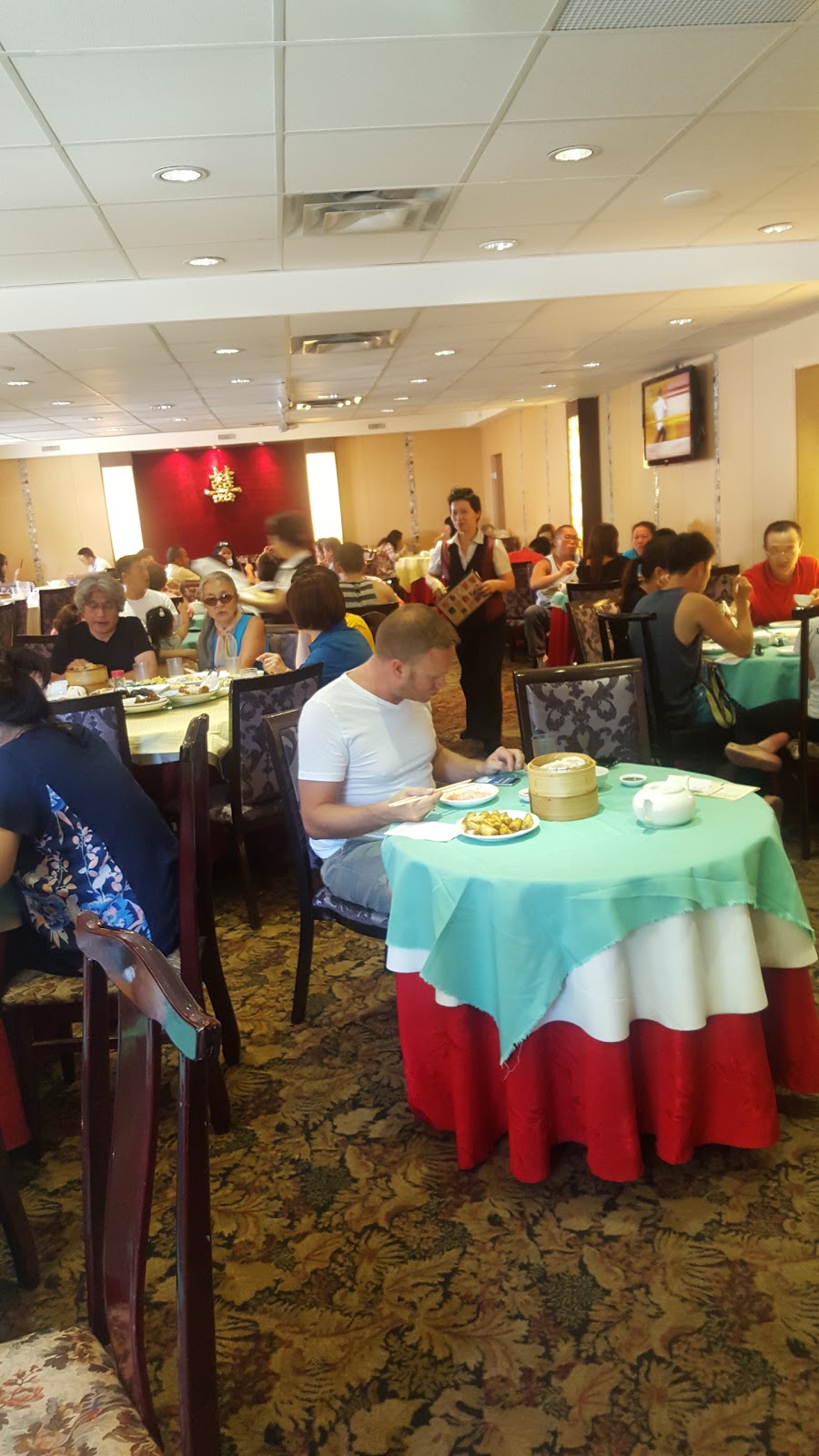 Cindys Palace | 1796 Nanaimo St, Vancouver, BC V5M 1C5, Canada | Phone: (604) 253-9717