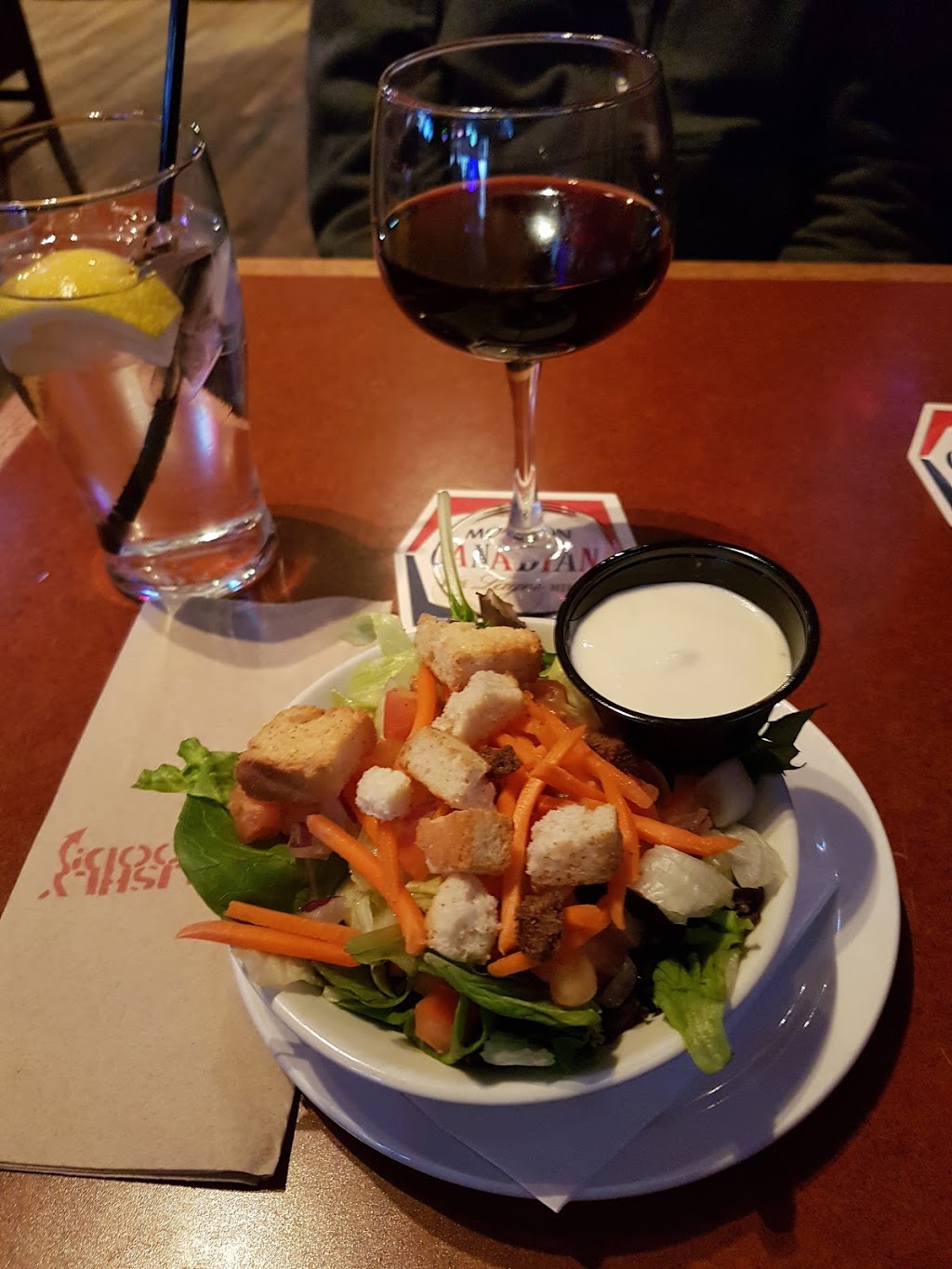 St. Louis Bar & Grill | 283 Northfield Dr E #1, Waterloo, ON N2J 4G8, Canada | Phone: (519) 883-4777