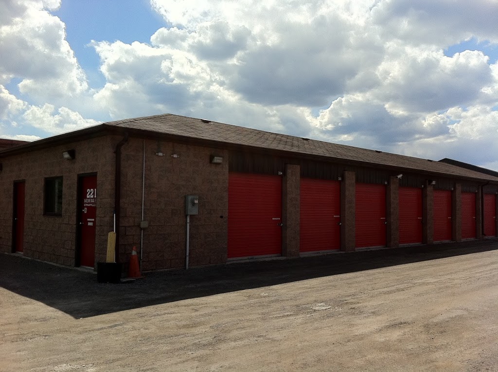 Baseline Storage | 221 Baseline Rd E, Bowmanville, ON L1C 4N4, Canada | Phone: (905) 623-0393