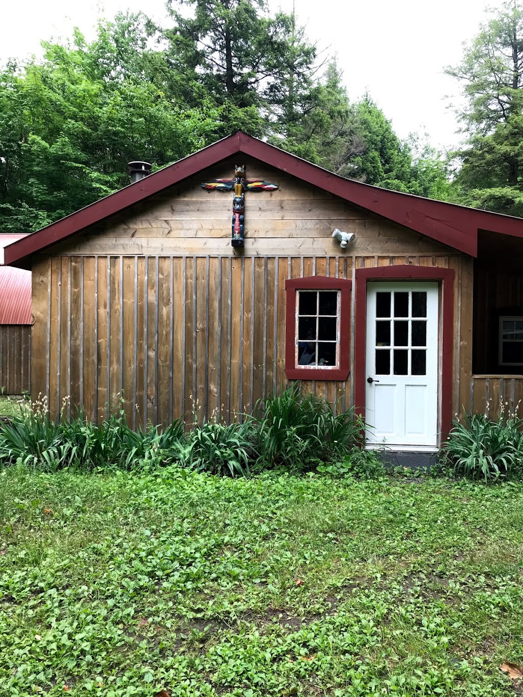 La 4e Porte | 4025 Route Caya, Saint-Nicéphore, QC J2A 2Z8, Canada | Phone: (819) 394-3305