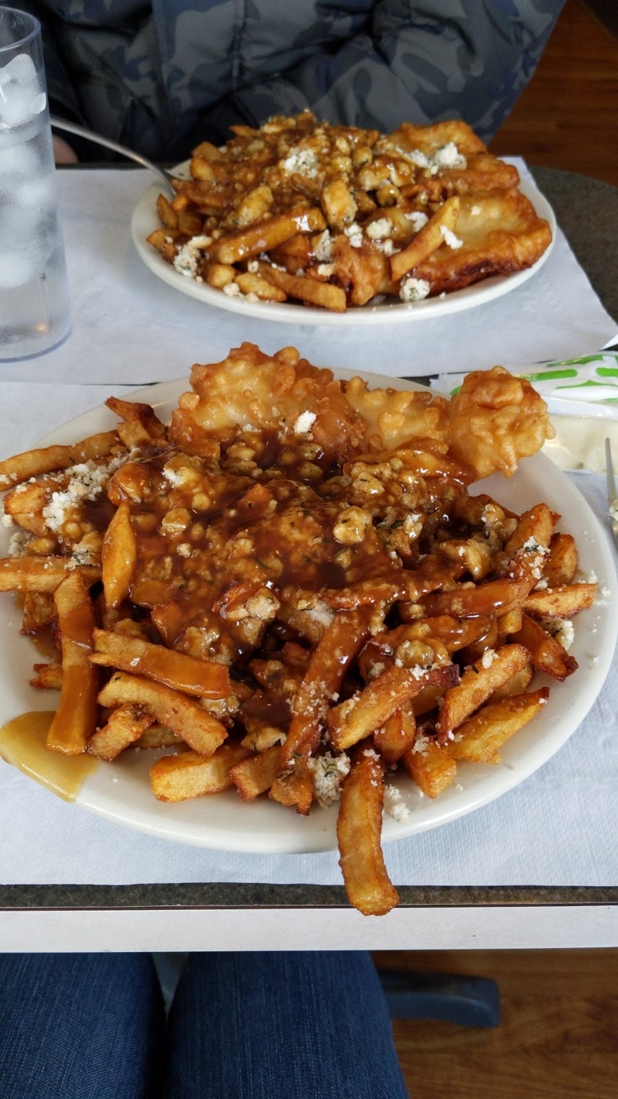 Seaside Restaurant | 2546 Topsail Rd, Conception Bay South, NL A1W 4A5, Canada | Phone: (709) 834-9059