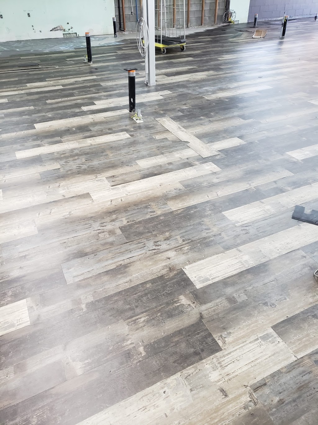 PI FLOOR | 3217 Carman St, Victoria, BC V8P 4M4, Canada | Phone: (778) 789-8512
