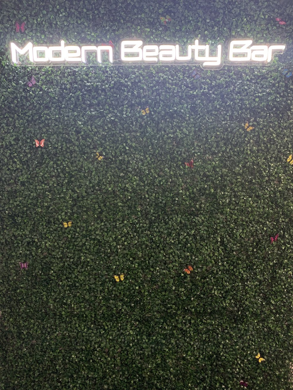 Modern Beauty Bar | 1267 Haller Ave, Pickering, ON L1W 1H7, Canada | Phone: (647) 571-8901