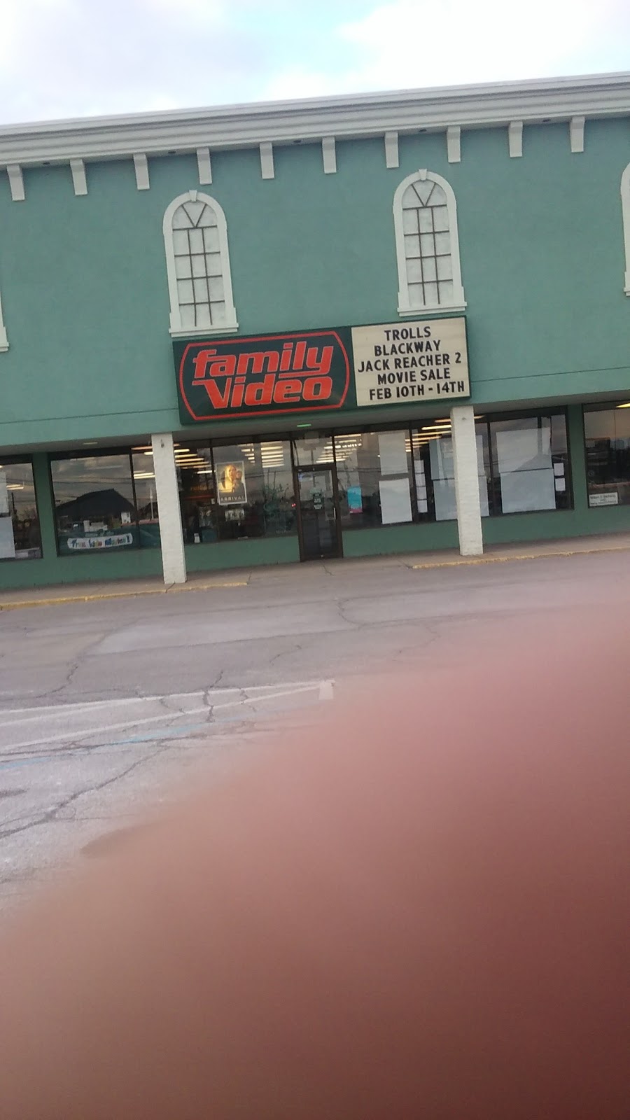 Family Video | 67456 Main St, Richmond, MI 48062, USA | Phone: (586) 727-8103
