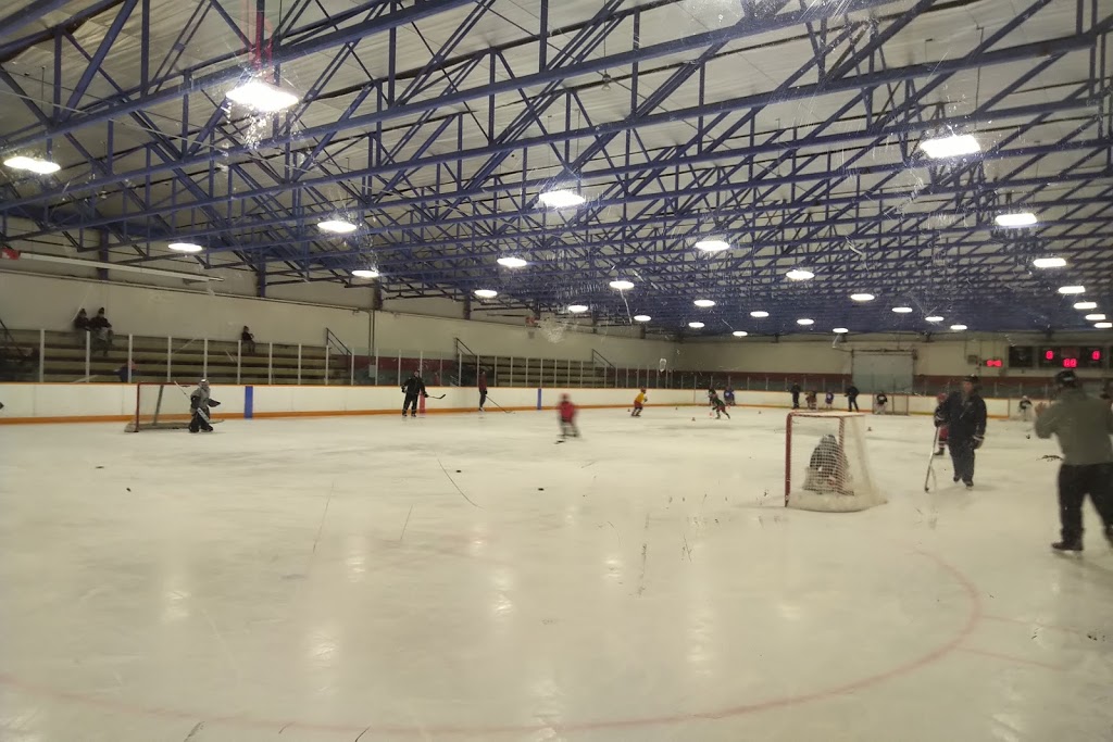 Woolwich Township St. Jacobs Arena | 29 Parkside Dr, St. Jacobs, ON N0B 2N0, Canada | Phone: (519) 664-3310