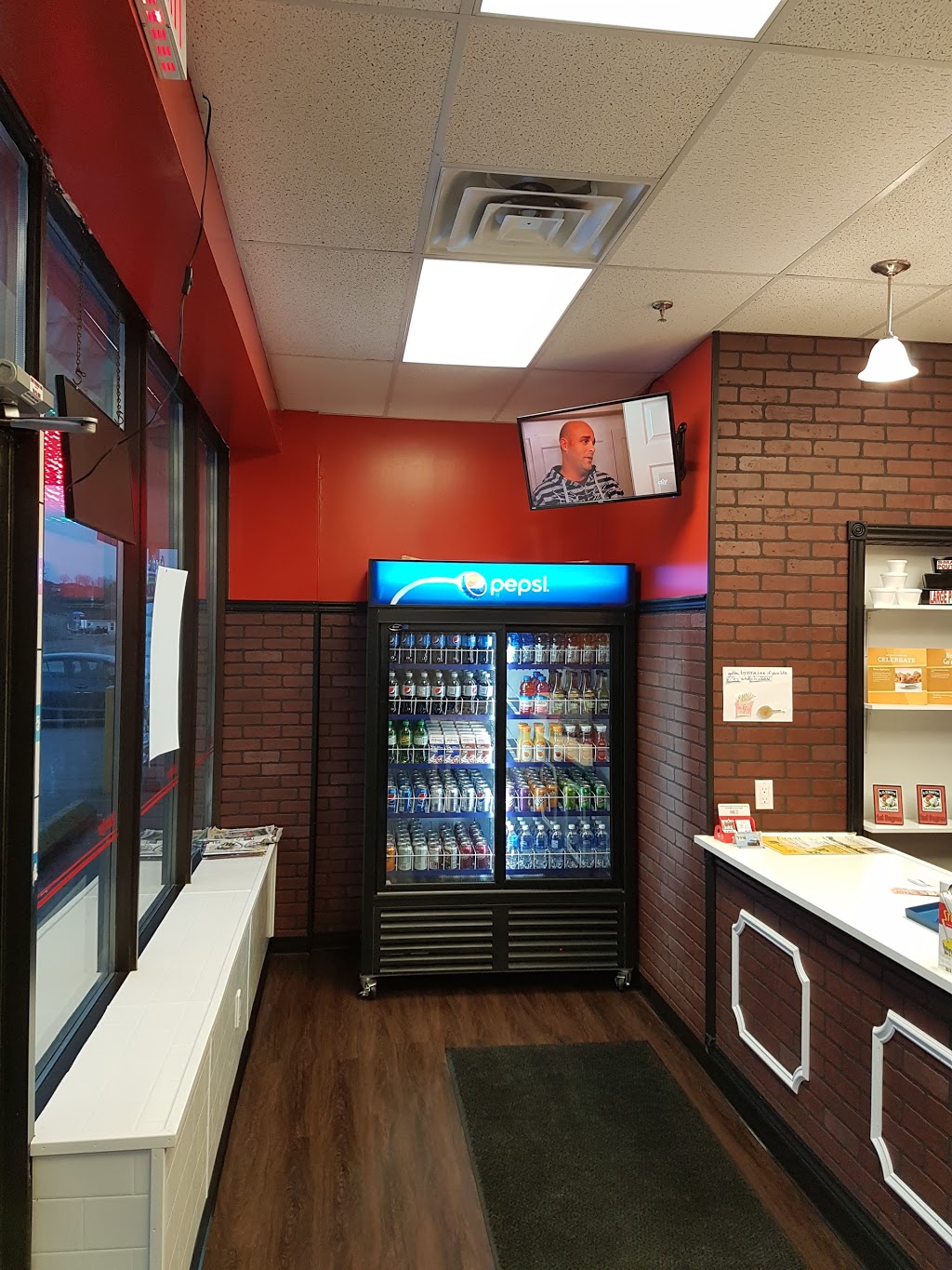 Dixie Lee | Fast Food Restaurant | 2 Poyntz St, Penetanguishene, ON L9M 1M2, Canada | Phone: (705) 999-4435