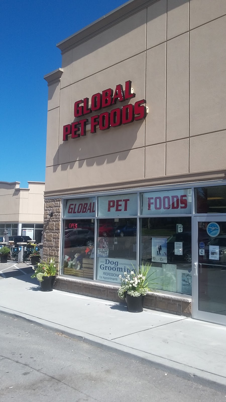 Global Pet Foods | 575 Thornton Rd N, Oshawa, ON L1J 8L5, Canada | Phone: (905) 723-5428
