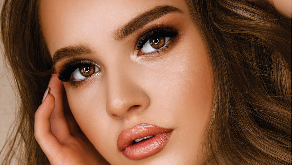 Best Lashes YEG | 1828 Tomlinson Crescent NW, Edmonton, AB T6R 2T4, Canada | Phone: (780) 700-9184
