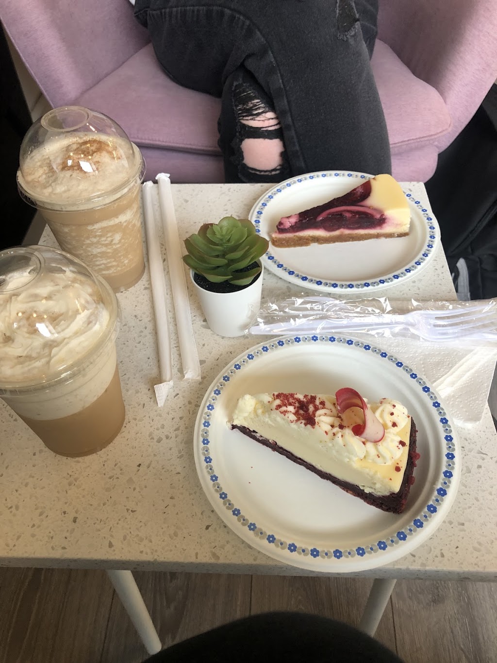 De Marcos Caffe Inc | 115 Owen Sound St, Shelburne, ON L9V 3L1, Canada | Phone: (519) 925-9090