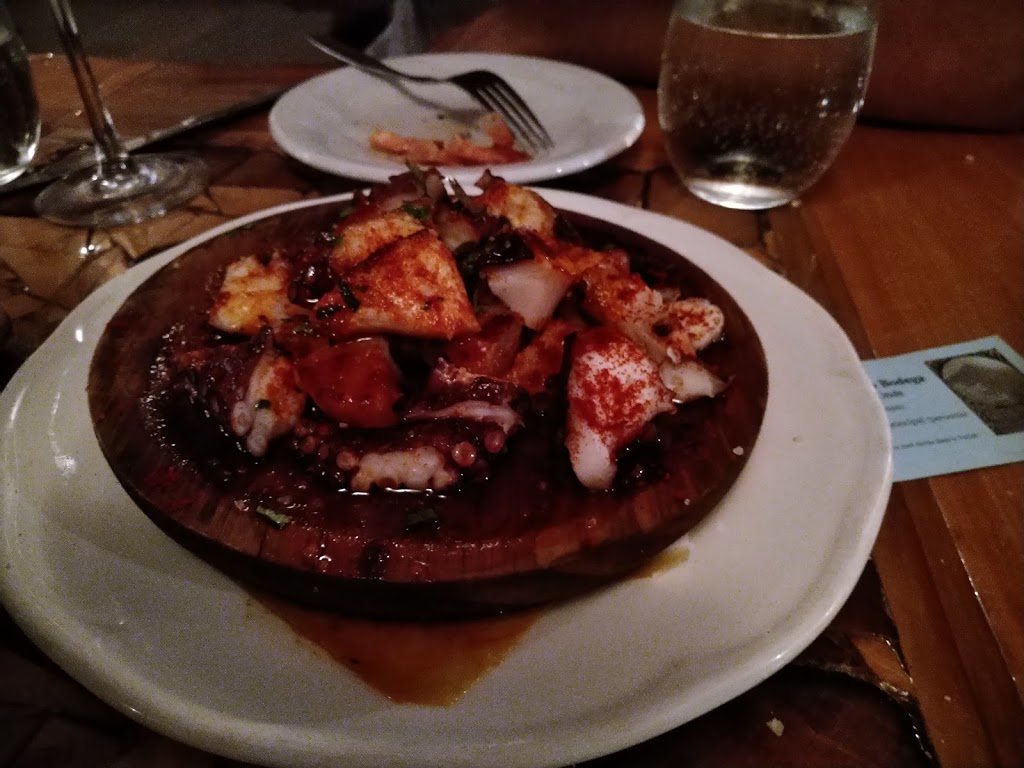 La Bodega | 3698 Rue Principale, Dunham, QC J0E 1M0, Canada | Phone: (450) 284-0580