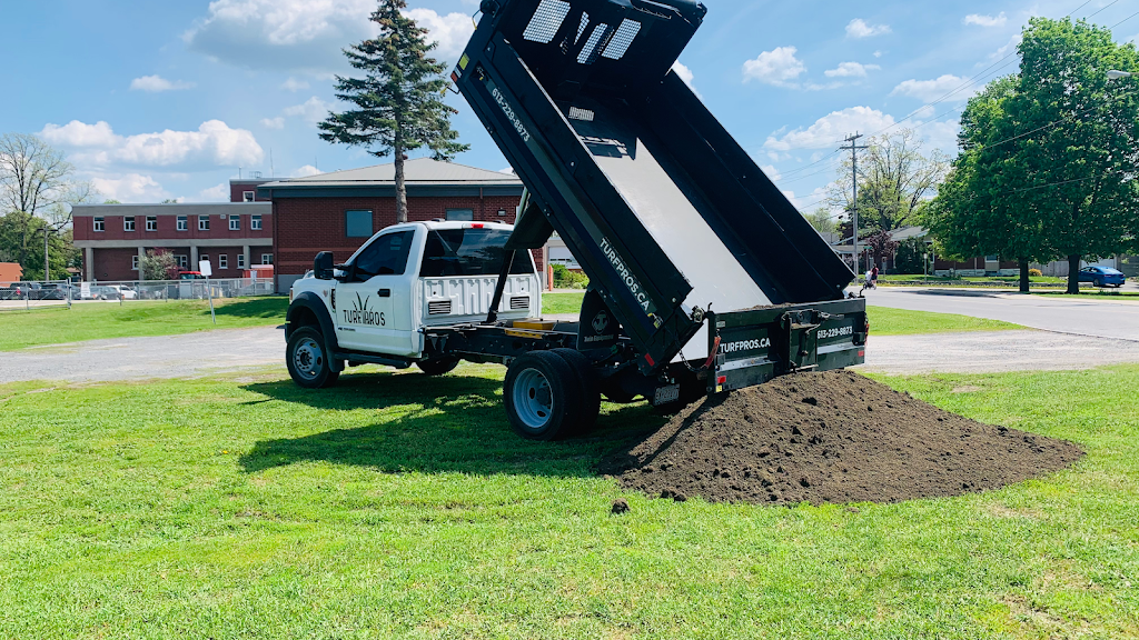 Turf Pros | 1373 7th Line rd, Carleton Place, ON K7C 3P2, Canada | Phone: (613) 229-8873