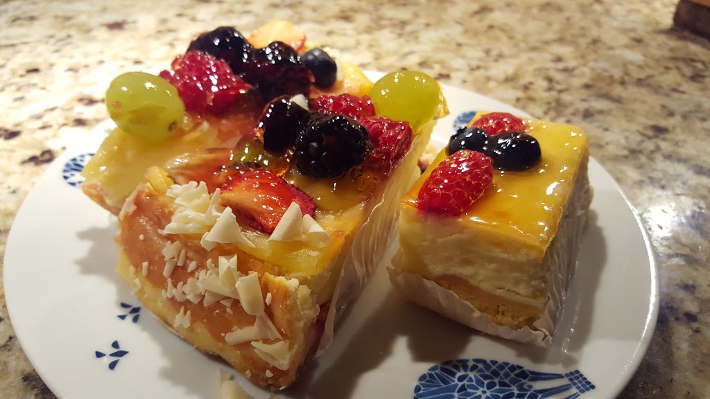 Lale Bakery Caffe | 3672-3674 Lake Shore Blvd W, Etobicoke, ON M8W 1N6, Canada | Phone: (416) 259-0801