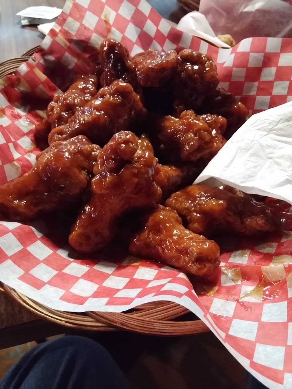 Dock Side Tavern | 277 Main St, Deseronto, ON K0K 1X0, Canada | Phone: (613) 396-6063
