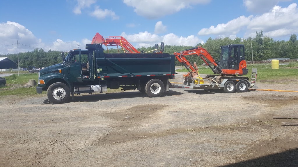 Location et Entretien S Bonneau Inc | Roxton Pond, QC J0E 1Z0, Canada | Phone: (450) 521-6368