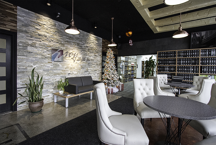 Style & Art | 20 Av. Windsor, Westmount, QC H3Y 2L6, Canada | Phone: (514) 781-9187
