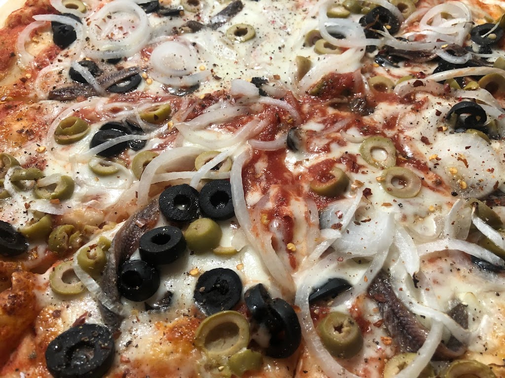 Pizza Napoli | 6710 Main St, Whitchurch-Stouffville, ON L4A 7W5, Canada | Phone: (905) 591-0220