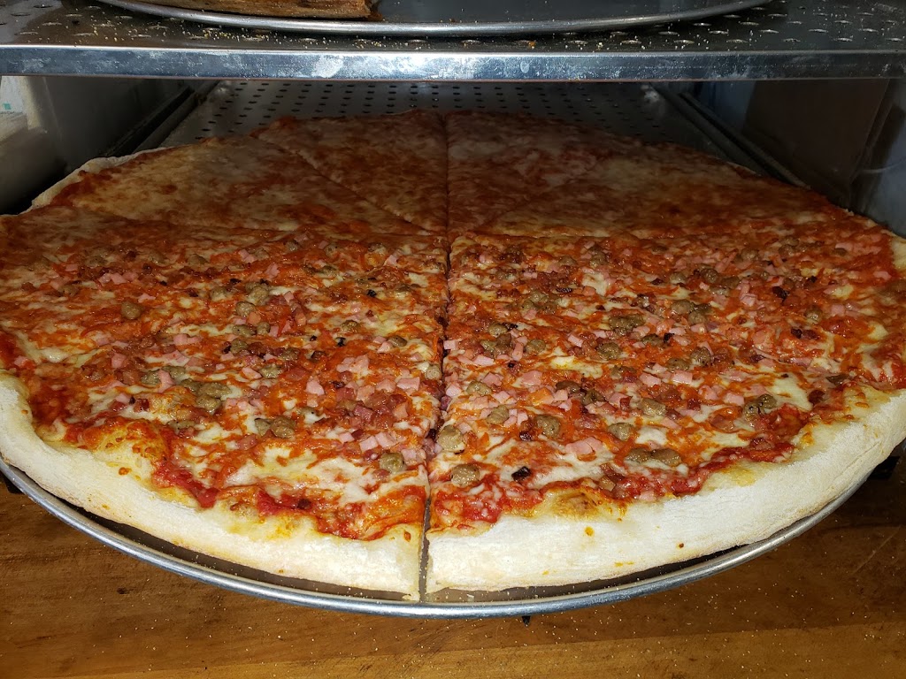 Bulls Eye Pizza South | 3395 Howard Ave Unit 14, Windsor, ON N9E 3N6, Canada | Phone: (519) 969-5858