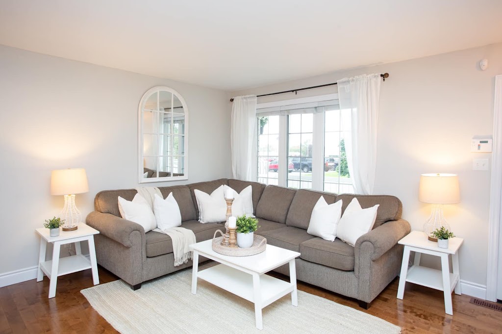 Caroline Kucevic - Affinity Group Pinnacle Realty Ltd. Brokerage | 273 Kent St W, Lindsay, ON K9V 2Z8, Canada | Phone: (905) 409-3622