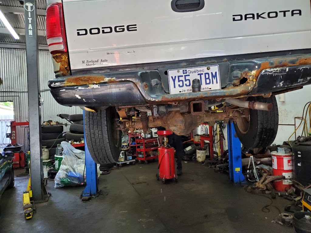 Garage Clency | 1716 Rue Soucy, Saint-Hubert, QC J4T 1A3, Canada | Phone: (450) 486-7775
