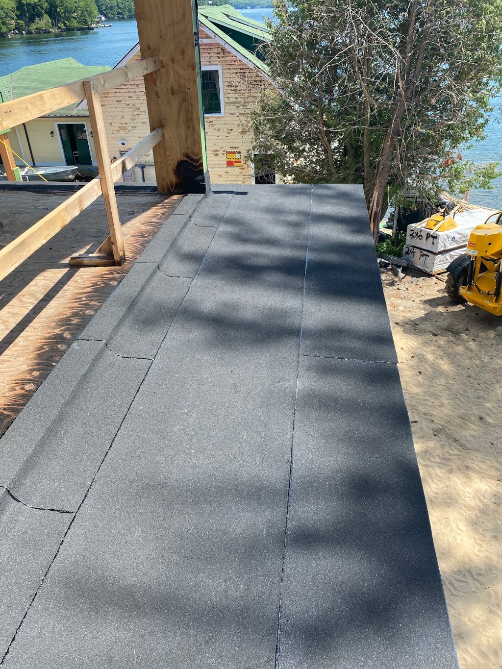Roof.to | 97 Gledhill Ave, Toronto, ON M4C 5K7, Canada | Phone: (647) 801-0837