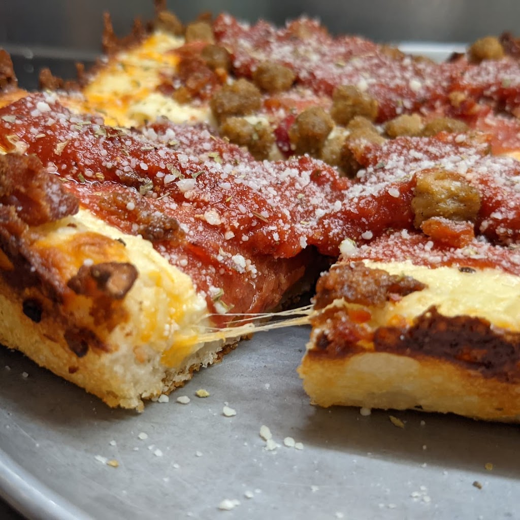 Top Pizza & Spaghetti House | 1101 4 Ave S, Lethbridge, AB T1J 0P8, Canada | Phone: (403) 327-1952