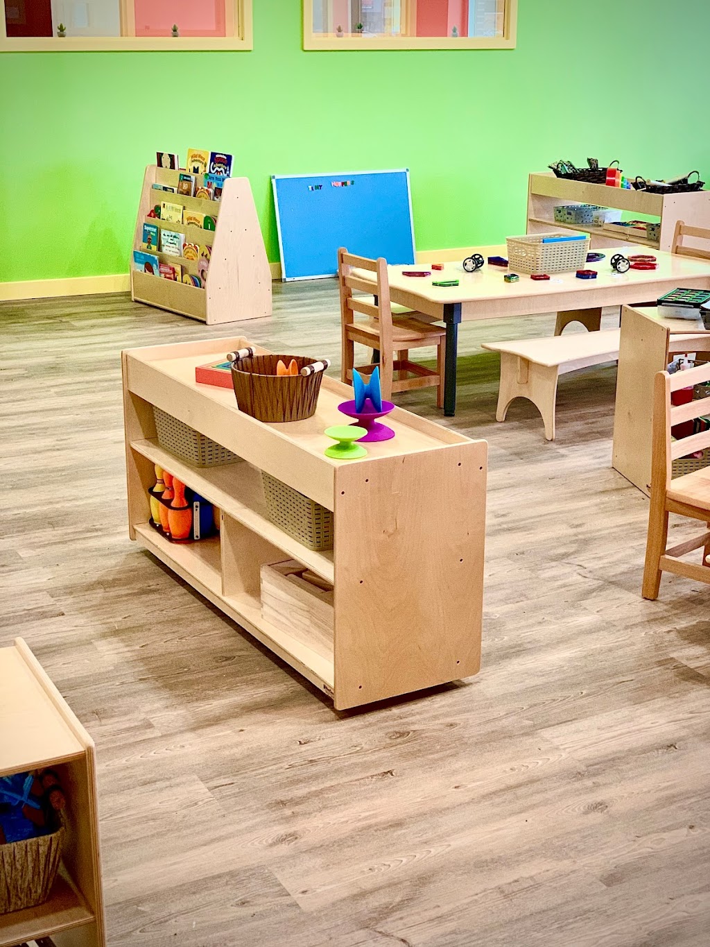 Tiny Hoppers Daycare - Oshawa | 2620 Simcoe St N Unit 20, Oshawa, ON L1L 0R1, Canada | Phone: (905) 404-0581