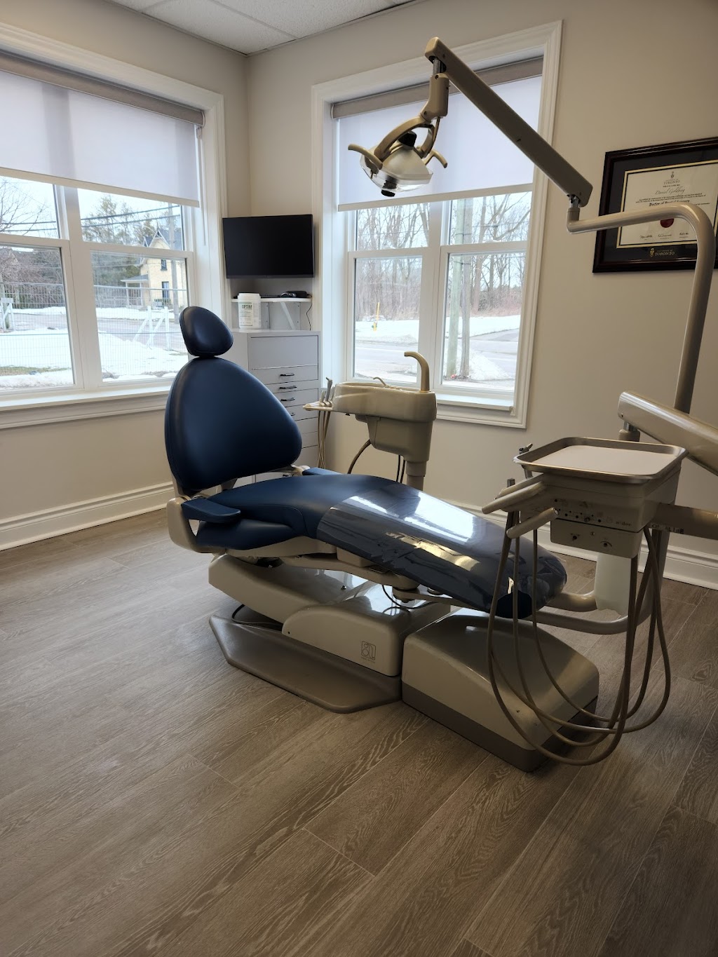 Queensville Dental | 20415 Leslie St Unit 1, East Gwillimbury, ON L0G 1R0, Canada | Phone: (289) 366-3024
