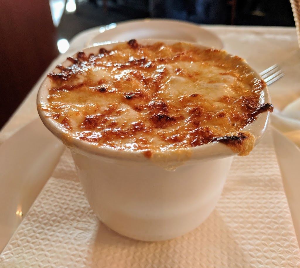 Le Montmartre | 911 Sheppard Ave W, North York, ON M3H 2T7, Canada | Phone: (416) 630-3804