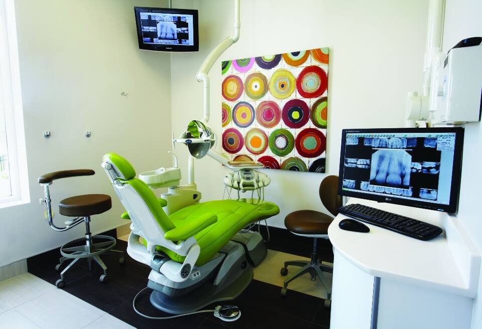 Innovation Drive Dental | 20 Innovation Dr, Woodbridge, ON L4H 0T2, Canada | Phone: (905) 264-0333