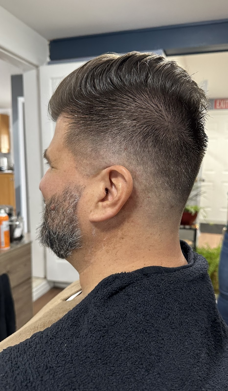 Portside Salon and Barbershop | 998 Mosley St, Wasaga Beach, ON L9Z 2G7, Canada | Phone: (705) 446-5287