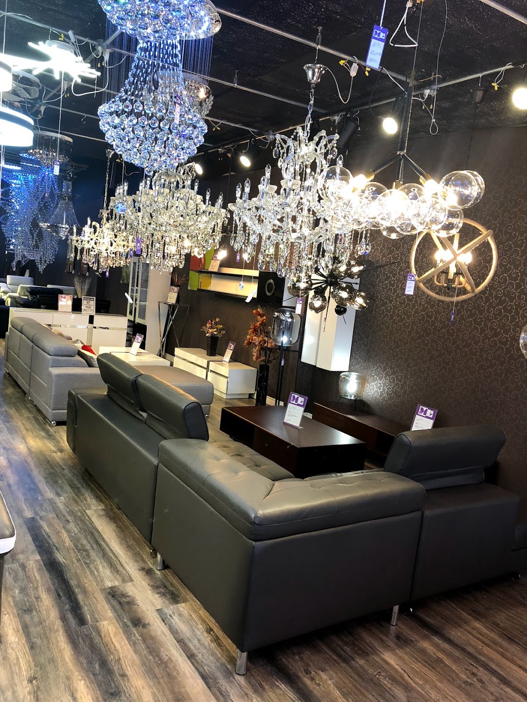 modern living space | 1319 Kennedy Rd #4, Scarborough, ON M1P 2L6, Canada | Phone: (647) 729-7206