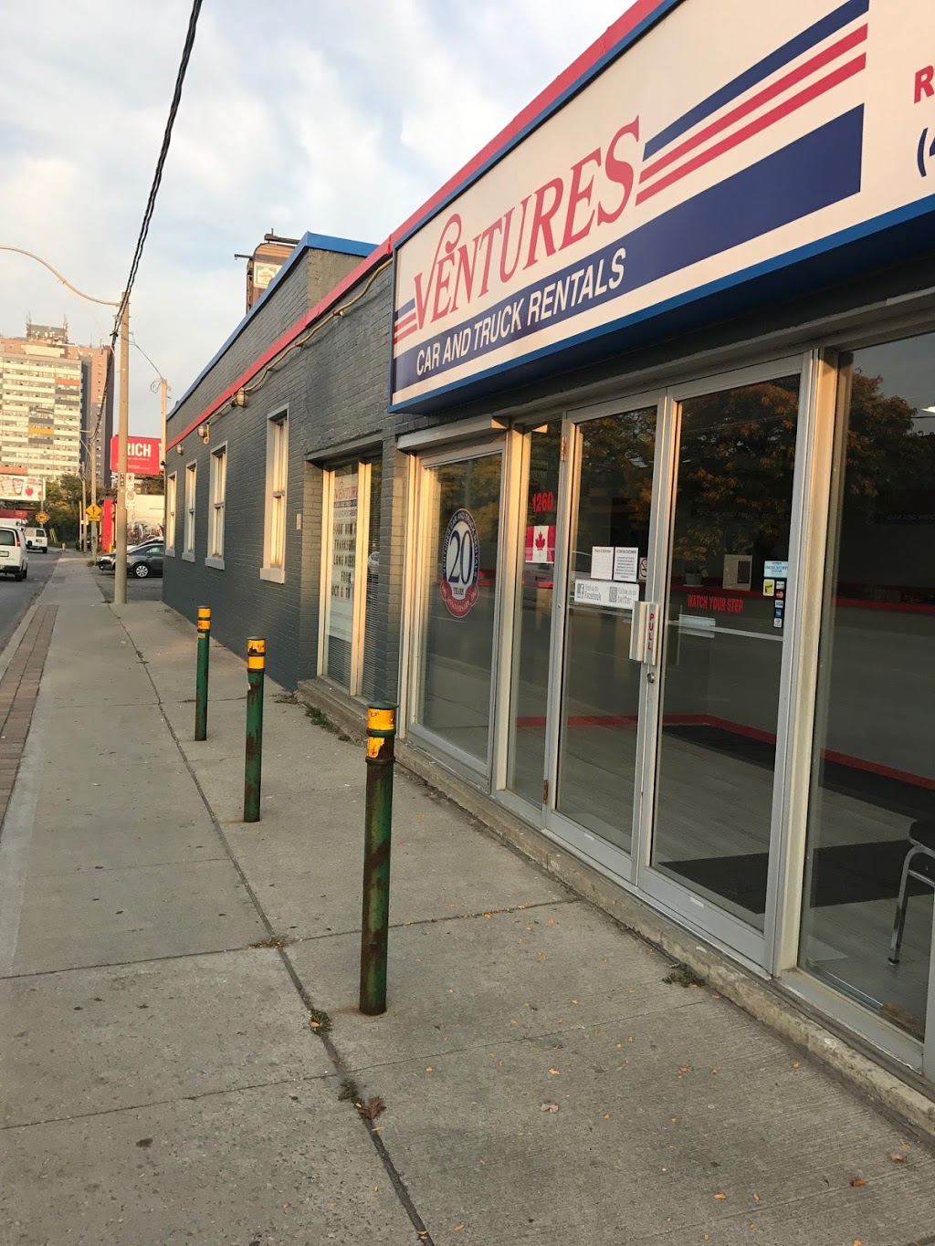 Ventures Car and Truck Rentals | 1260 Dupont St, Toronto, ON M6H 2A4, Canada | Phone: (416) 656-3559
