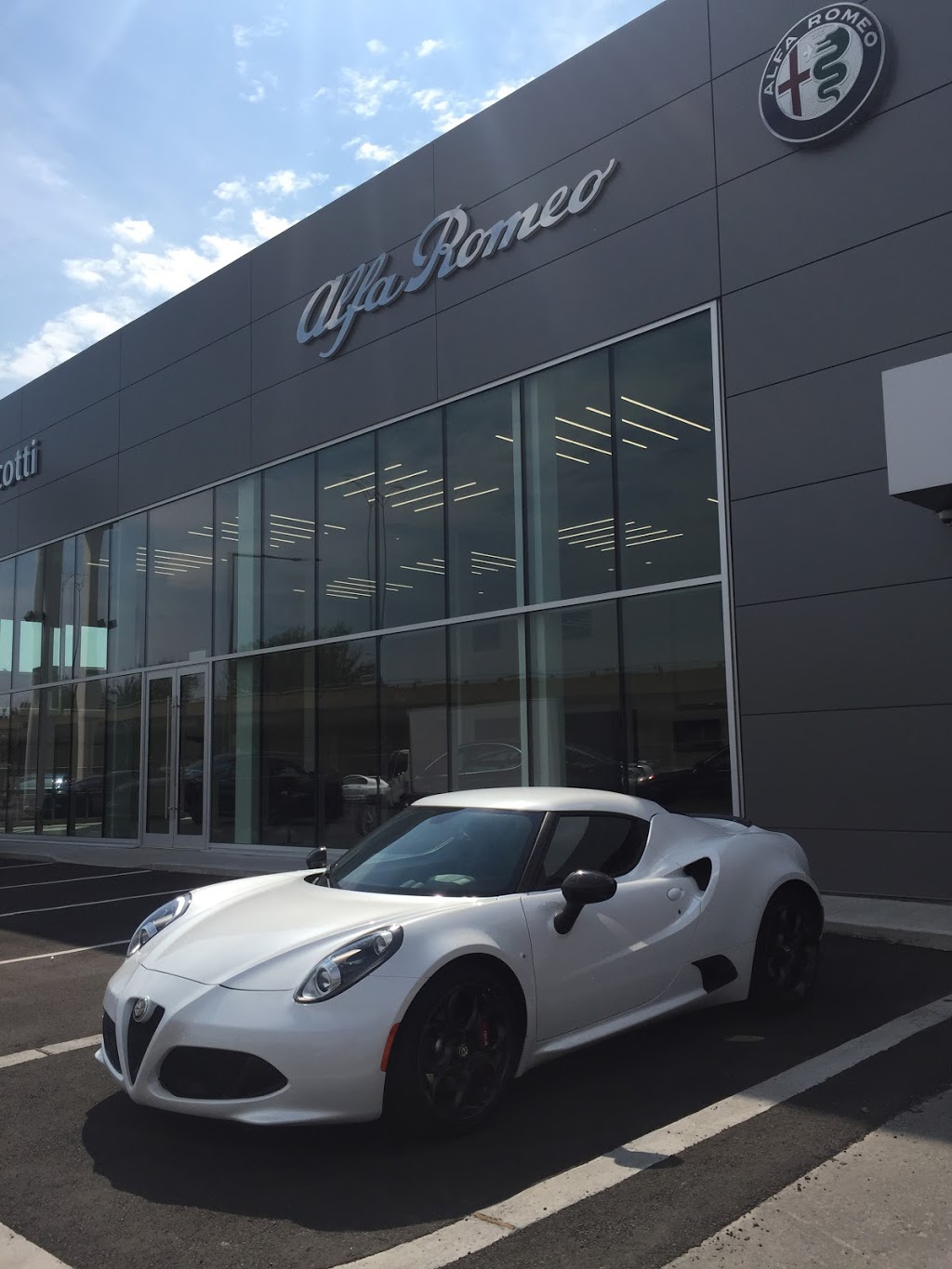Scotti Alfa Romeo | 4305 Boul Métropolitain E, Saint-Léonard, QC H1R 1Z4, Canada | Phone: (514) 228-1177