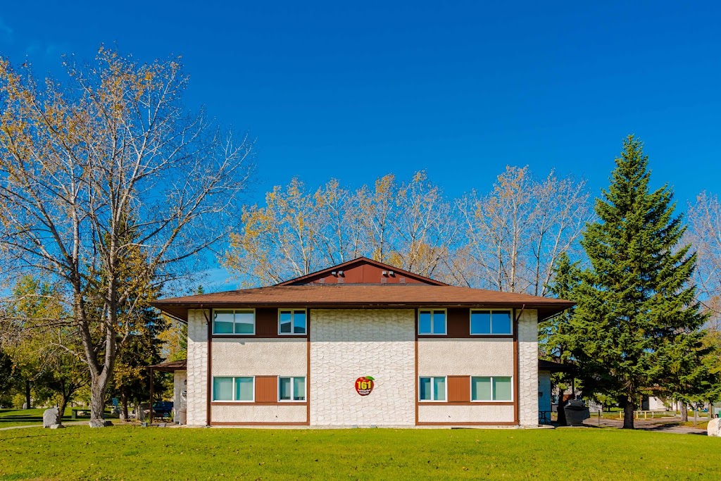Apple Meadows | 161 Quail Ridge Rd, Winnipeg, MB R2Y 2G6, Canada | Phone: (204) 981-2059