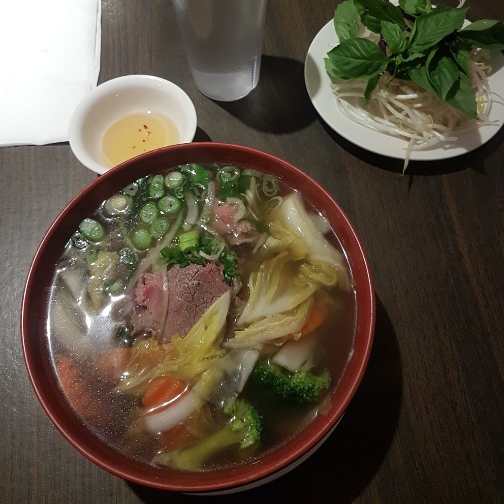 Super Pho Vietnamese Restaurant Surrey | 9554 120 St, Surrey, BC V3V 4C1, Canada | Phone: (604) 581-0122