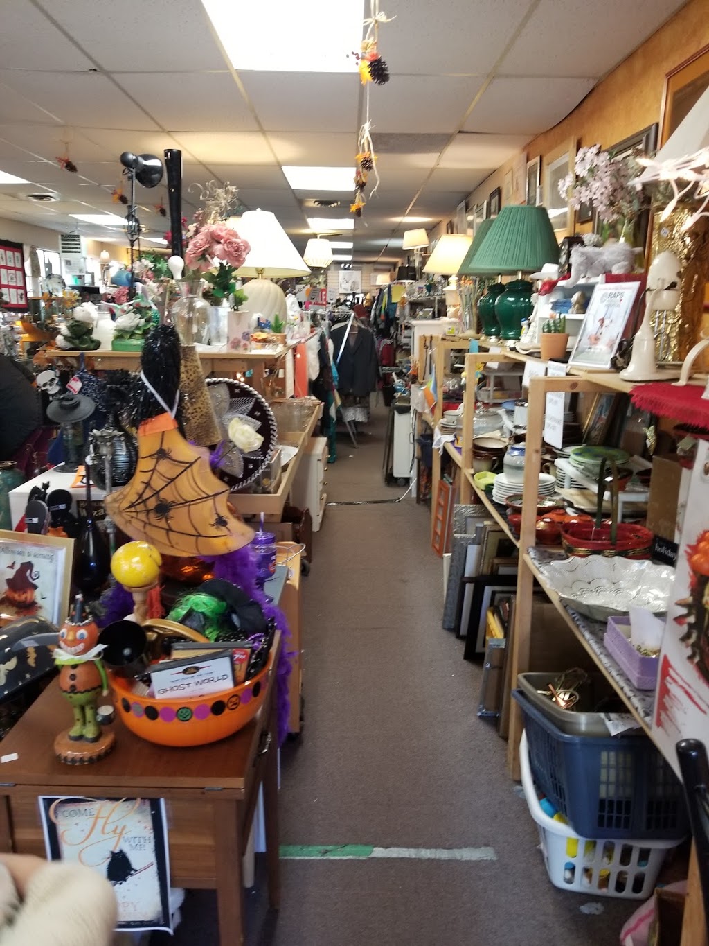 RAPS Thrift Store | 8260 Granville Ave, Richmond, BC V6Y 1P3, Canada | Phone: (604) 244-7529
