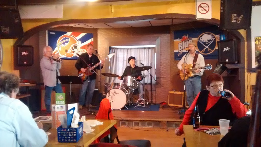Raffertys | 16 Ellicott Pl, Depew, NY 14043, USA | Phone: (716) 684-5404