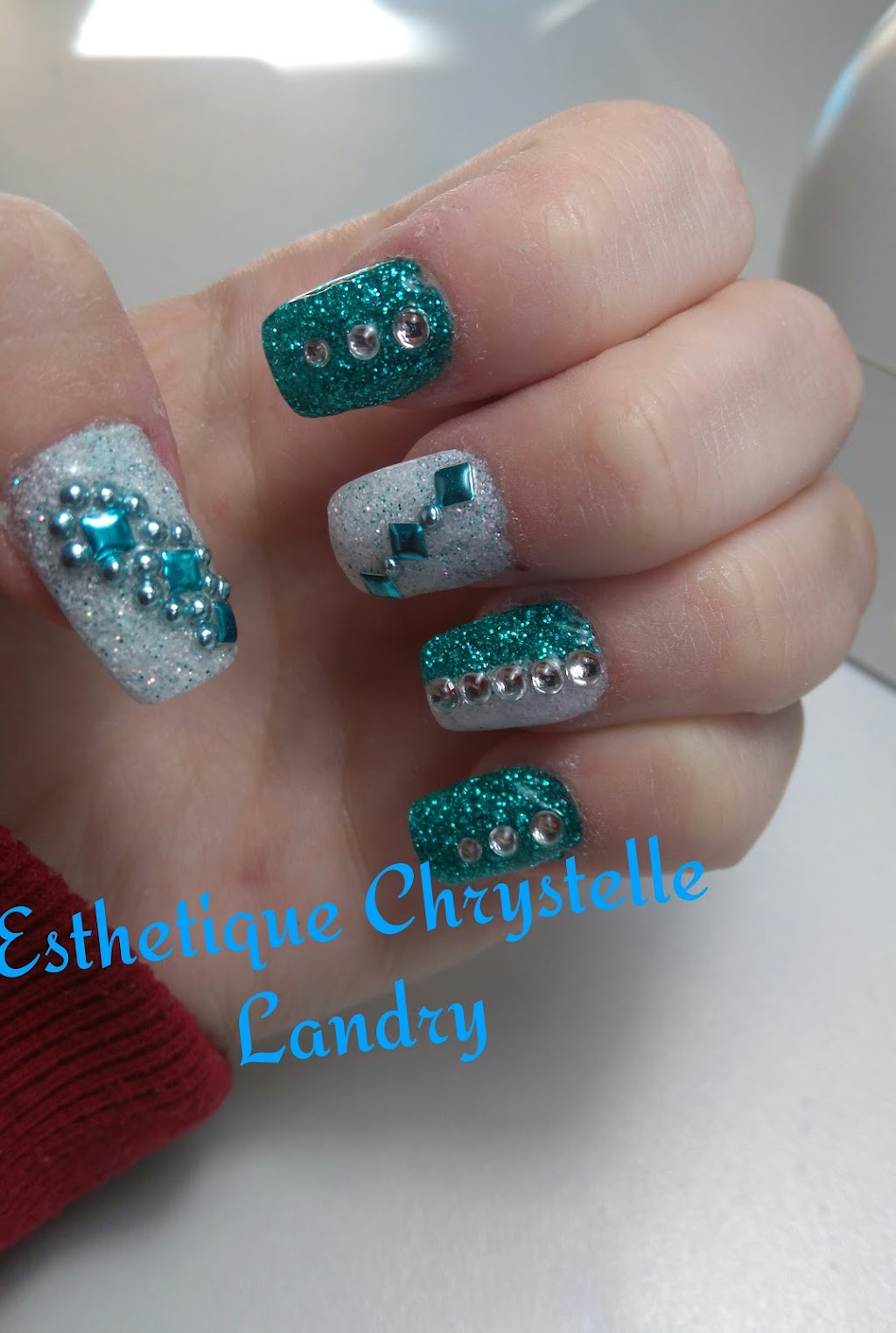 Esthetique Chrystelle Landry | 112 Rue Principale A, Girardville, QC G0W 1R0, Canada | Phone: (418) 671-1142