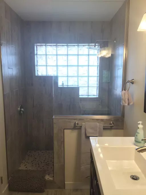 OceanView GetAway Guest House | 180 Suneagle Dr, Salt Spring Island, BC V8K 1E5, Canada | Phone: (604) 764-2348