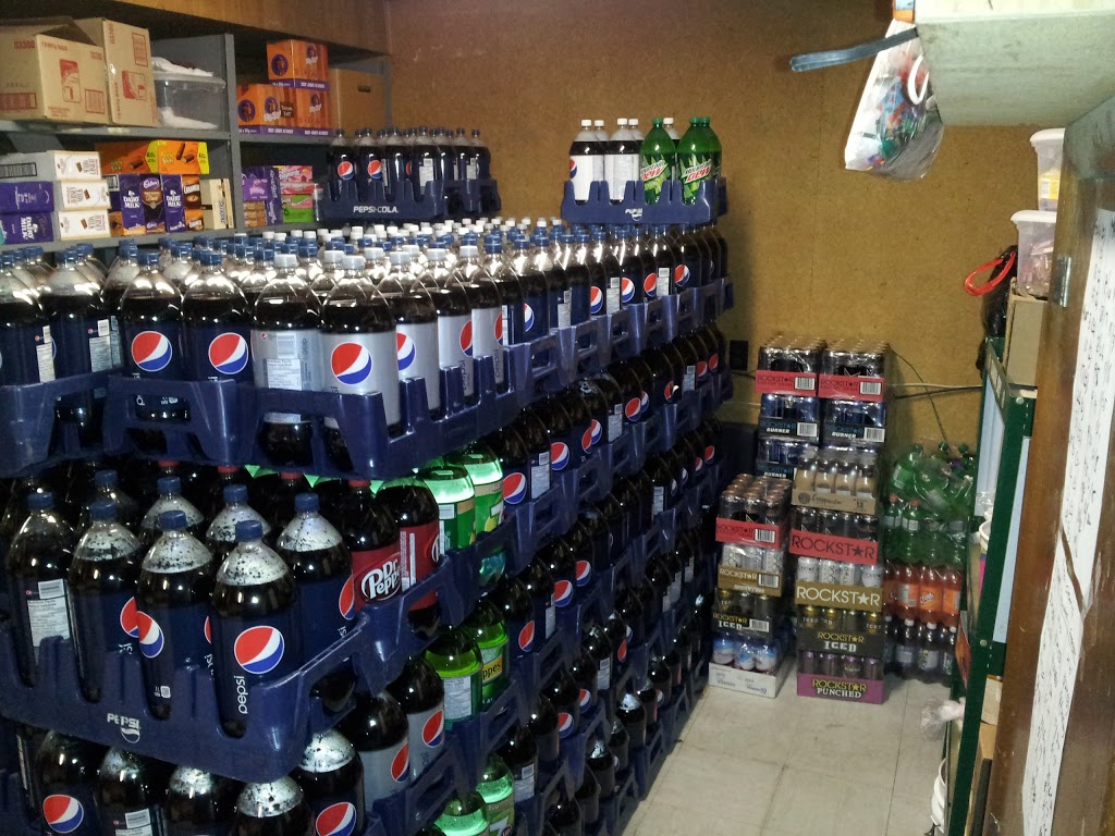 Beach Corner Store | 53101A Range Rd 15, Stony Plain, AB T7Y 2E4, Canada | Phone: (780) 963-2939