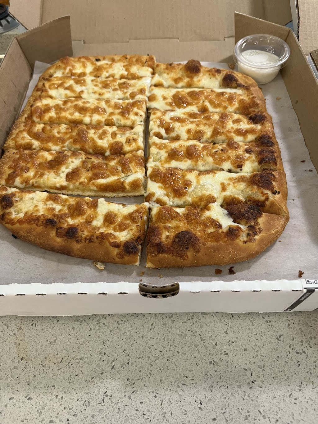 Chicagos Pizza Twist - (Gladwin Road) Abbotsford, BC | 3050 Gladwin Rd Unit 115, Abbotsford, BC V2T 0H5, Canada | Phone: (604) 239-4300