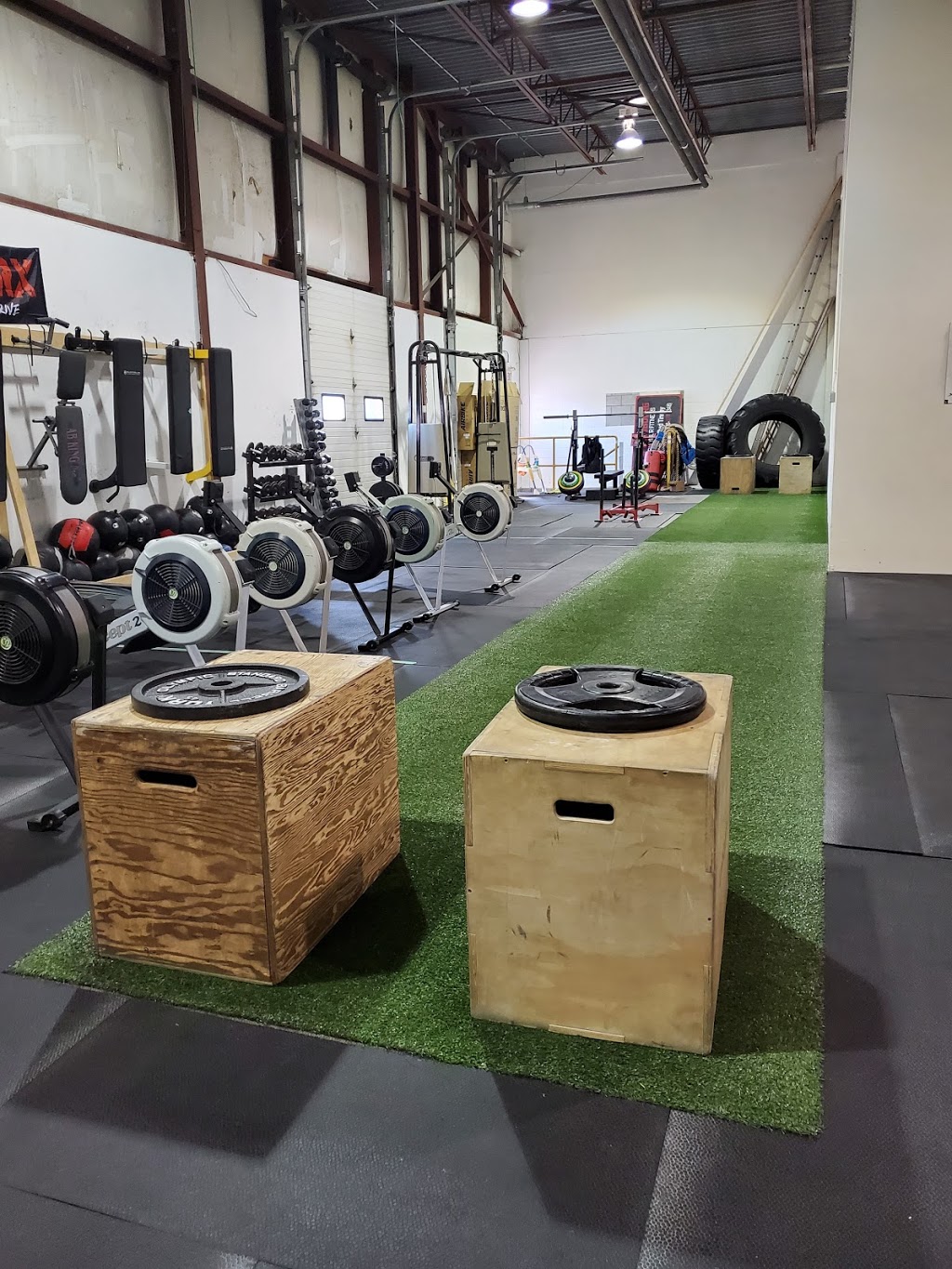 CrossFit Cobourg | 210 Willmott St #8A, Cobourg, ON K9A 0E9, Canada | Phone: (905) 269-9348