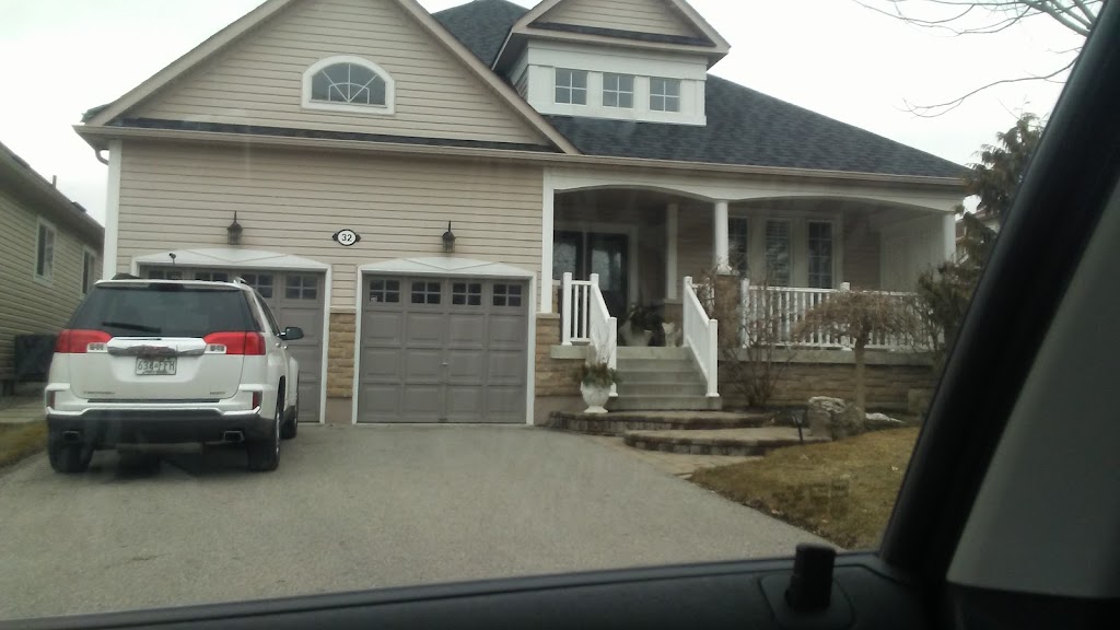 J & L Cleaning Services | 67 Burns Cir, Barrie, ON L4N 5J8, Canada | Phone: (705) 242-8992