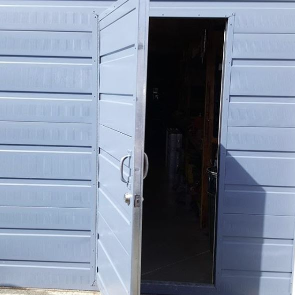 Garage Door Doctor Canada Ltd | 1720 Wilmot Rd, Cowichan Bay, BC V0R 1N1, Canada | Phone: (250) 748-4434