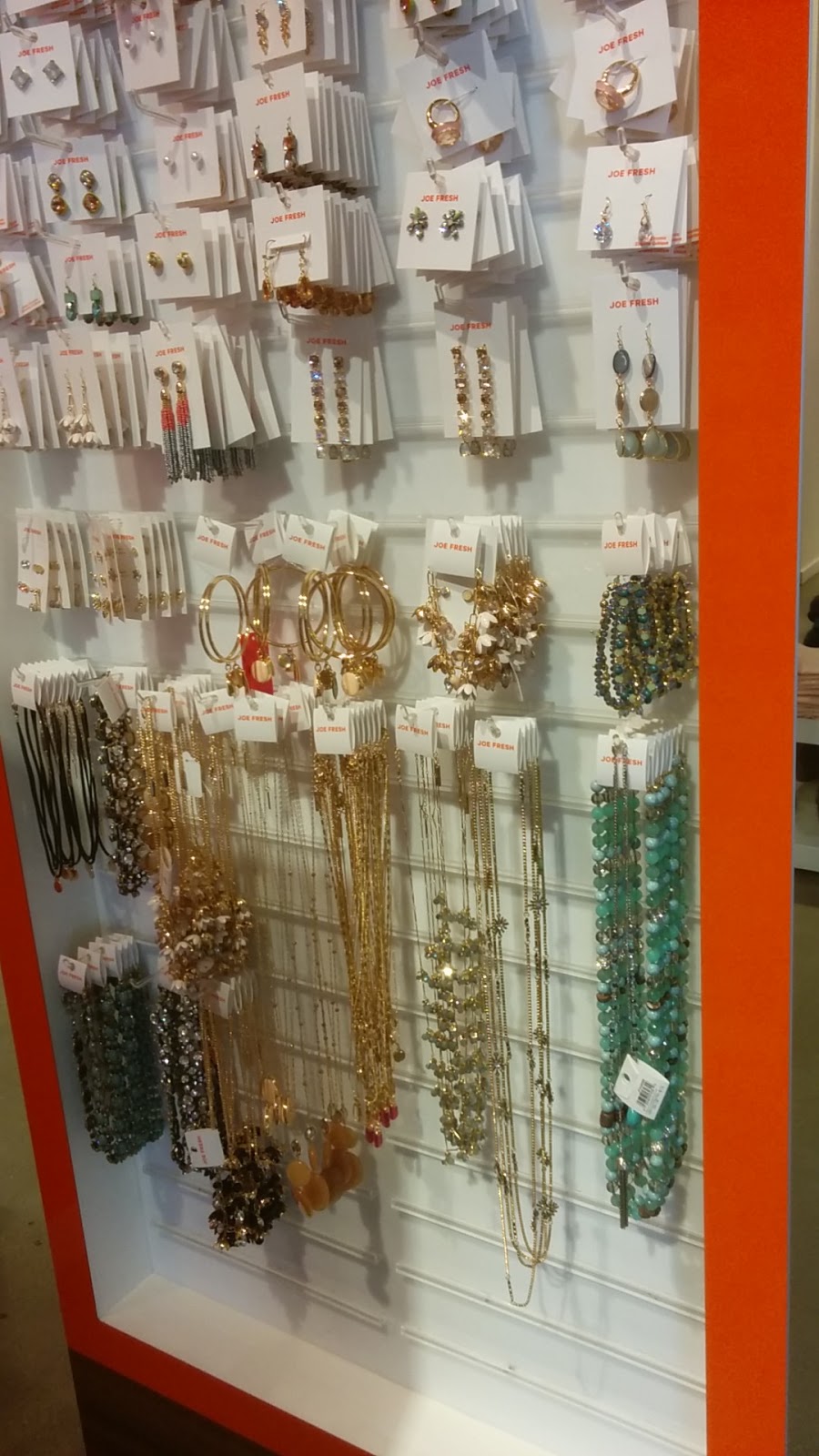 Joe Fresh | 589 Queen St W Unit 4, Toronto, ON M5V 2B7, Canada | Phone: (416) 361-6342