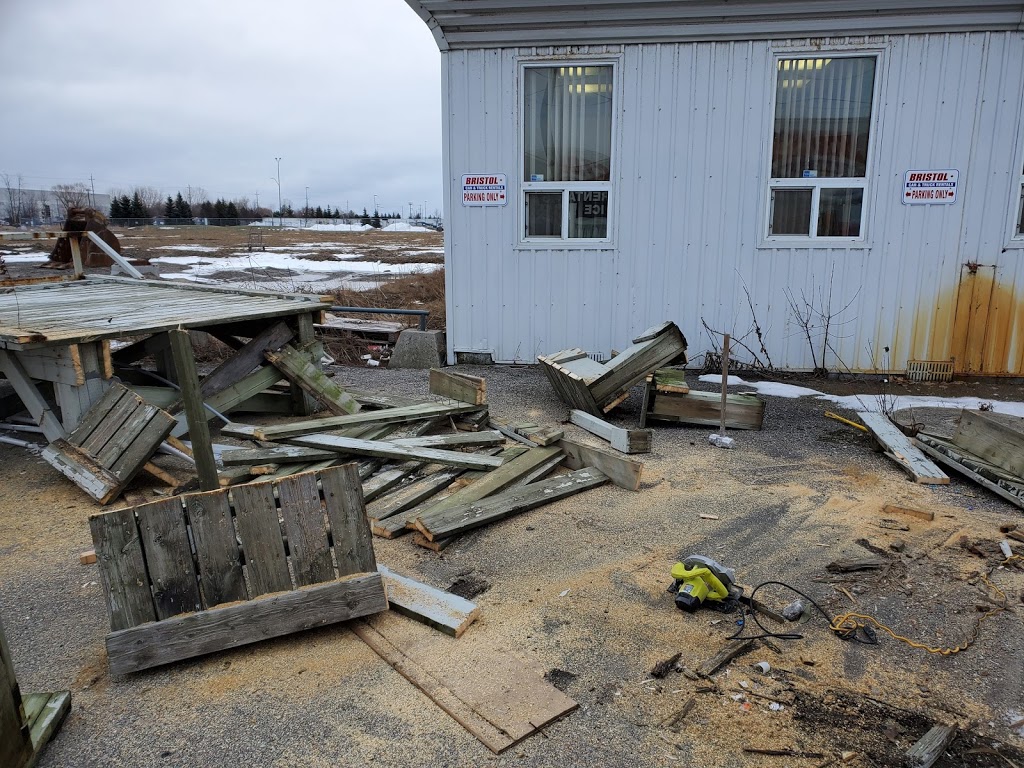 Haul It Away | Kantium Way, Whitby, ON L1N 0L5, Canada | Phone: (905) 449-5865